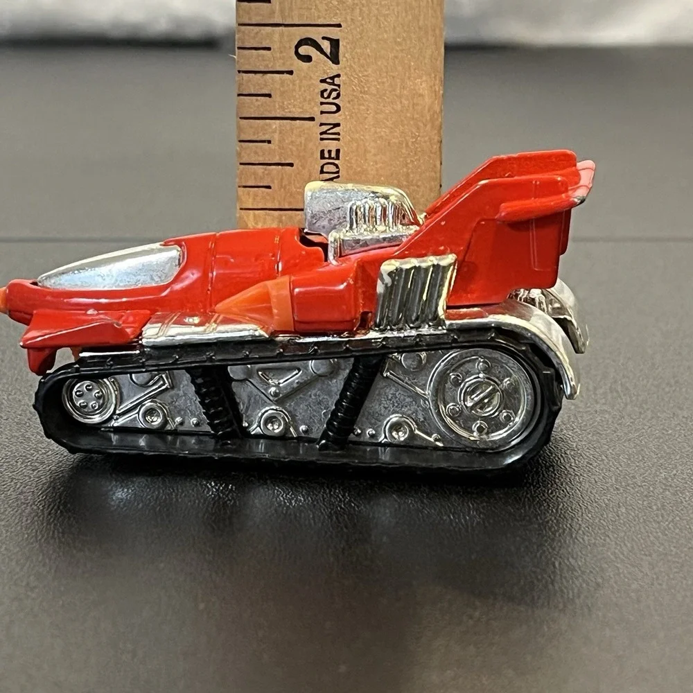 Vintage 1992 Hot Wheels Anteater Jet Tank Red Silver Black Mattel Diecast